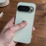 Turn on your Pixel flashlight instantly with a simple double tap.